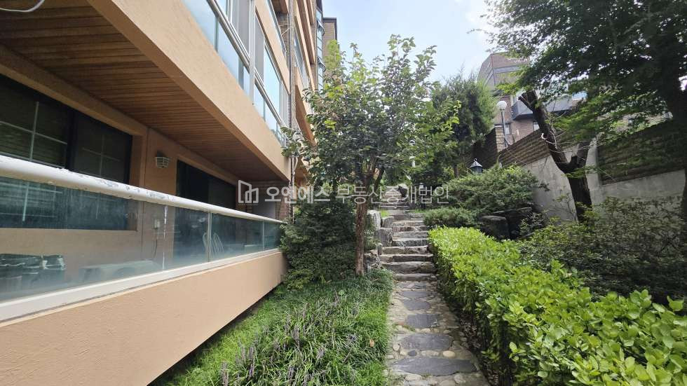 서울 용산구 이태원동 198-16, 마운틴뷰 101호 초록뷰가 멋진 이태원 고급빌라 렌트 월세 매물번호 15769 사진 33