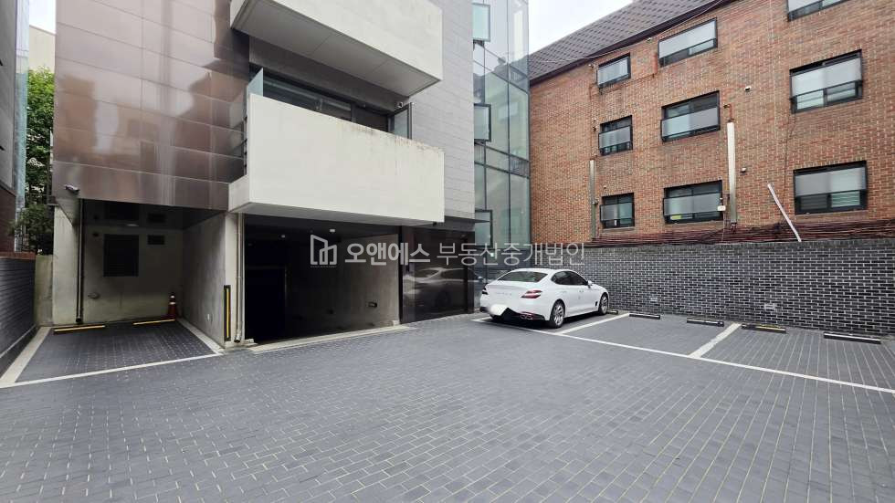 서울 서초구 서초동 교대역 13번 출구 신축급 1층 상가 사무실 월세 매물번호 15788 사진 5