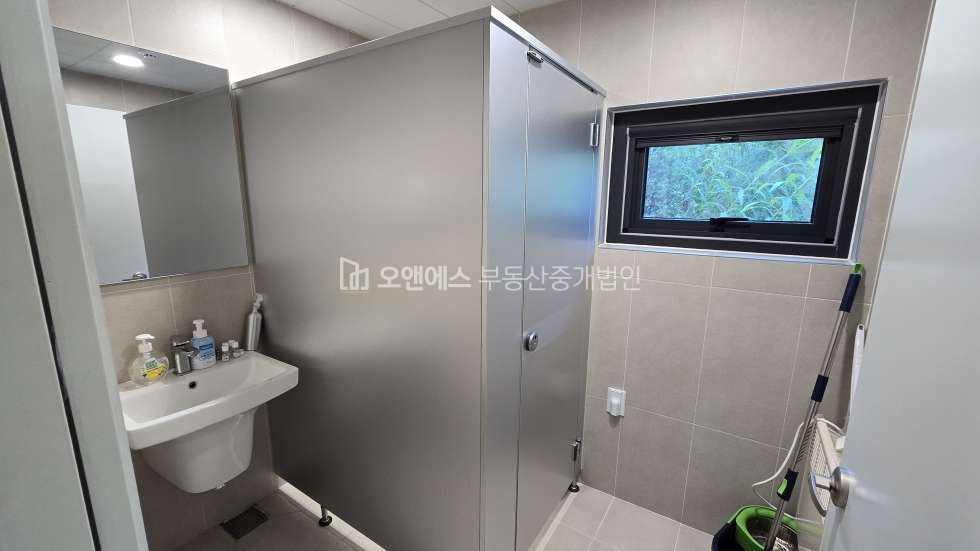 서울 용산구 한남동 한남동 이태원로 1층｜전용 87평 프리미엄 브랜드 쇼룸 월세 매물번호 15796 사진 14