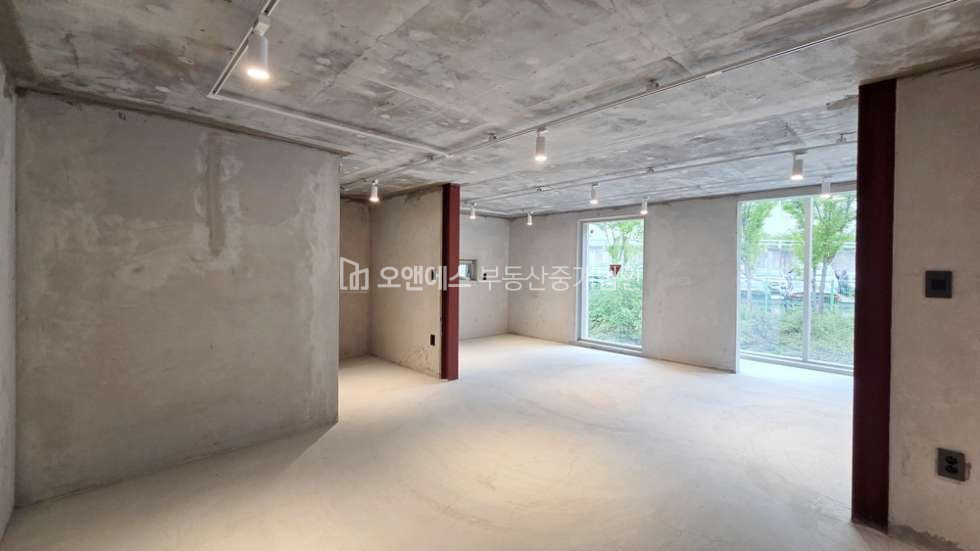 서울 용산구 한남동 신축 통임대 쇼룸, 레스토랑 등 추천 월세 매물번호 15495 사진 20