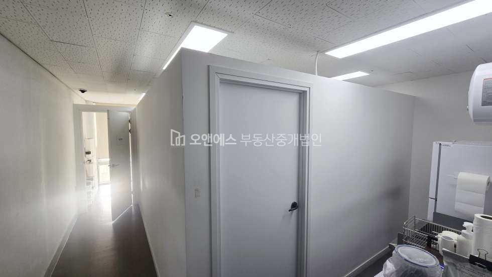 서울 용산구 용산동2가 해방촌 핫플 사무실 신흥시장 인근 대형 1층 공간 월세 매물번호 15802 사진 8
