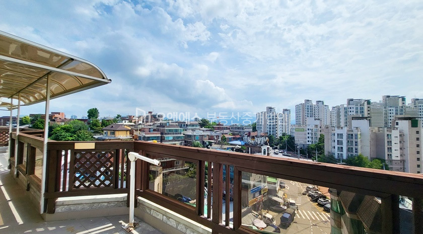 서울 용산구 동빙고동 1-7, 컴팩트클래식 601호 리모델링 완료된 복층 고급빌라 렌트 월세 매물번호 14945 사진 2