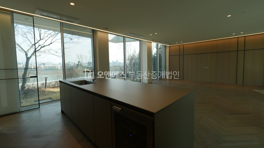 서울 용산구 한남동 11-270, L2(102호) 파노라마 한강뷰 빌라드그리움 복층세대 매매 매물번호 14743 사진 30