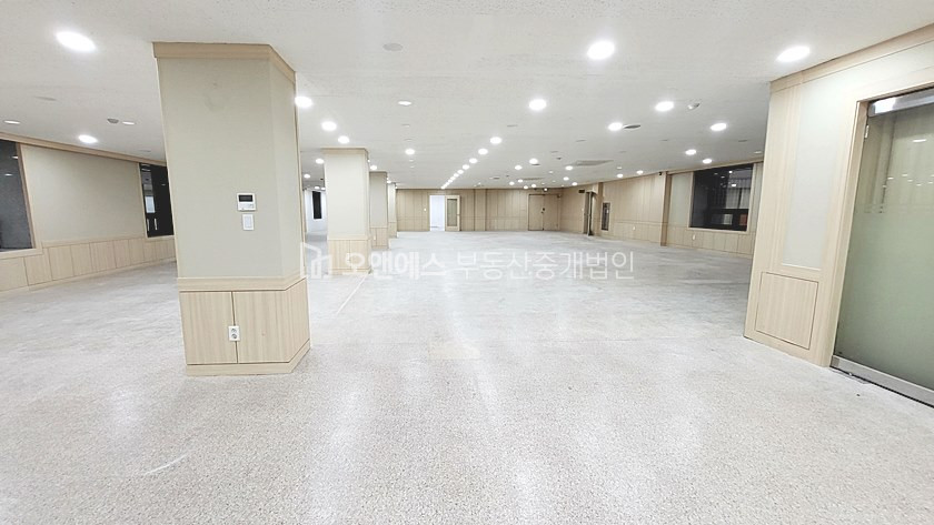 서울 중구 장충동1가 동대문역사문화공원역 동대입구역 대로변사무실 월세 매물번호 12688 사진 3