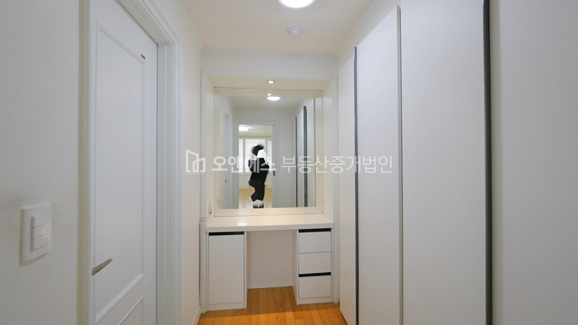 서울 용산구 한남동 유엔빌리지 수리된 화이트톤 복층빌라 전세 전세 매물번호 12707 사진 8