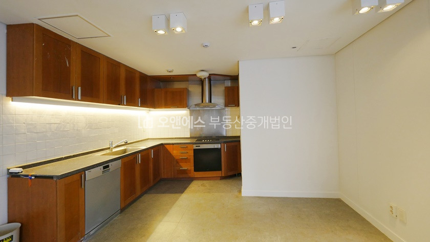 서울 용산구 한남동 유엔빌리지 테라스세대 전세물건 전세 매물번호 12793 사진 15