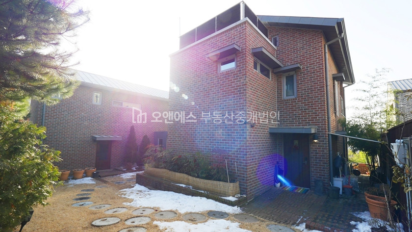 서울 종로구 평창동 평창동 13년 준공 단독 두채 일괄 또는 분리 매매 매매 매물번호 12813 사진 1
