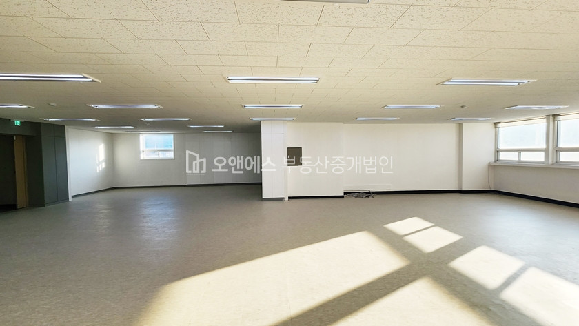 서울 종로구 숭인동 동묘앞 분리 가능한 대형평수 사무실 월세 매물번호 12900 사진 9