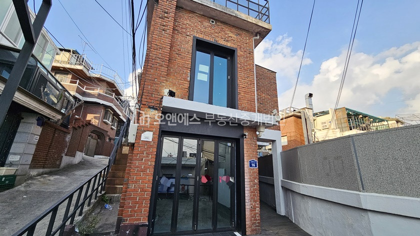 서울 용산구 이태원동 루프탑 소형 통임대 월세 매물번호 12916 사진 1