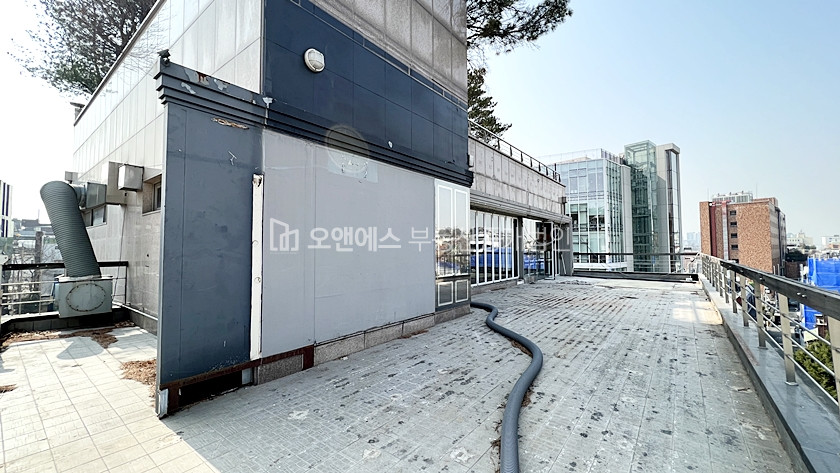 서울 용산구 이태원동 이태원역 사무실 층고 3.7M 테라스있는 곳 월세 매물번호 13013 사진 10