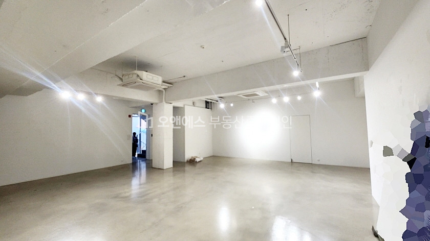 서울 용산구 한남동 한남동 카페거리 메인상가 갤러리추천자리 월세 매물번호 13022 사진 3
