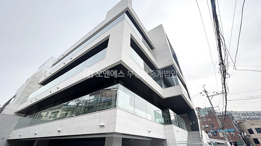 서울 성북구 성북동 성북구 대로변 고급사옥 통매매 매매 매물번호 13059 사진 1