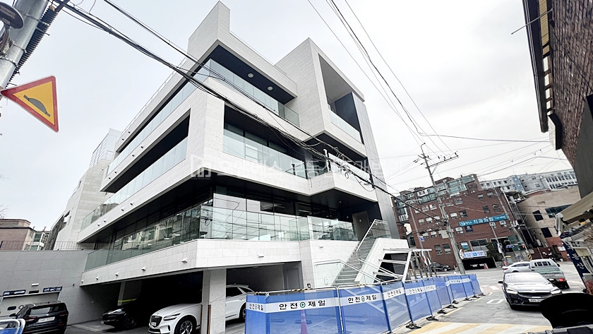 서울 성북구 성북동 성북구 대로변 고급사옥 통매매 매매 매물번호 13059 사진 2