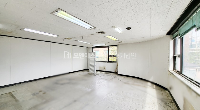 서울 용산구 이태원동 이태원로 대로변 대형평수 사무실 월세 매물번호 13142 사진 7