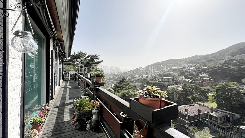 서울 종로구 평창동 평창동 어디서도 보기 힘든 뛰어난 관악산뷰 매매 매물번호 13170 사진 2