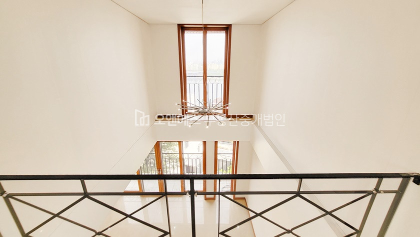 서울 용산구 한남동 유엔빌리지 한강조망 복층 렌트 월세 매물번호 13184 사진 1
