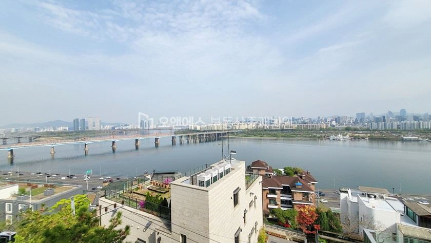 서울 용산구 한남동 유엔빌리지 한강조망 복층 렌트 월세 매물번호 13184 사진 5