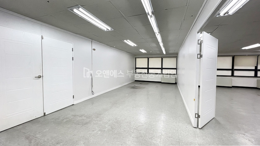 서울 중구 광희동1가 약 64평 대형평수 사무실 업무용도 좋은 컨디션 월세 매물번호 13207 사진 9