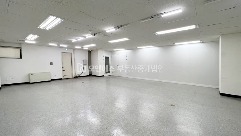 서울 중구 광희동1가 약 64평 대형평수 사무실 업무용도 좋은 컨디션 월세 매물번호 13207 사진 12