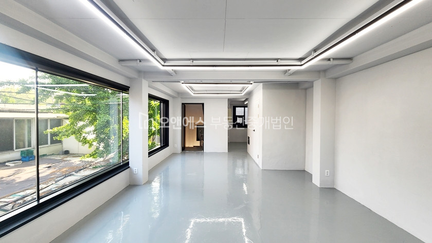 서울 용산구 이태원동 퀴논길 용산구청쪽 통임대 레이아웃 예뻐요 월세 매물번호 13225 사진 7
