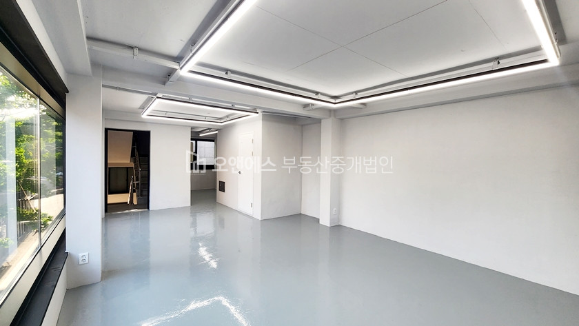 서울 용산구 이태원동 퀴논길 용산구청쪽 통임대 레이아웃 예뻐요 월세 매물번호 13225 사진 8